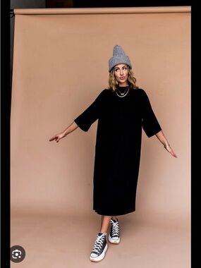 Dressed in LALA Ribbed Ozzy Dress in black size medium